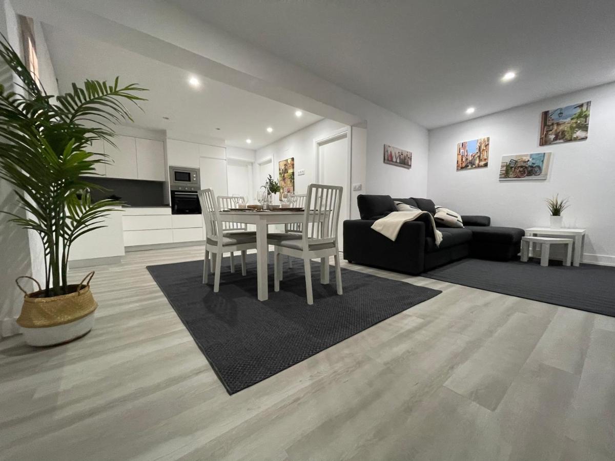 Oktheway Old Town Apartment โอโกรูญา ภายนอก รูปภาพ